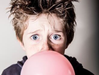 Jak usunąć pleśń z gumy